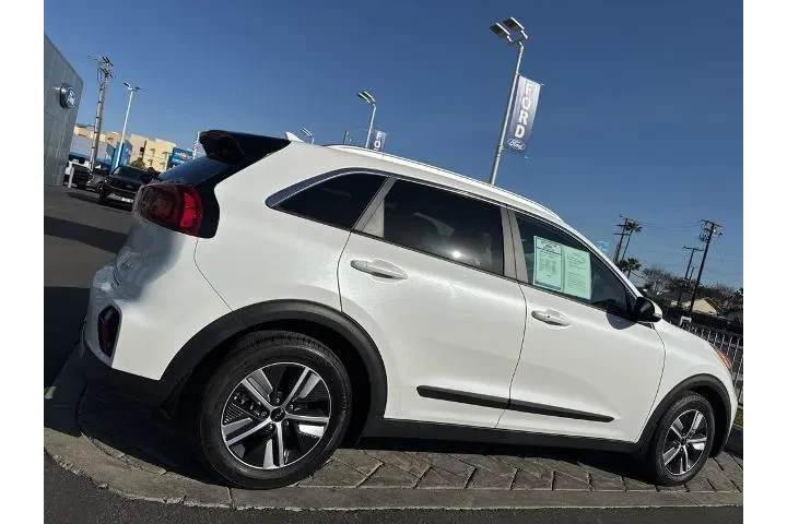 $23988 : Kia Niro 2022 EX Premium 4dr image 2