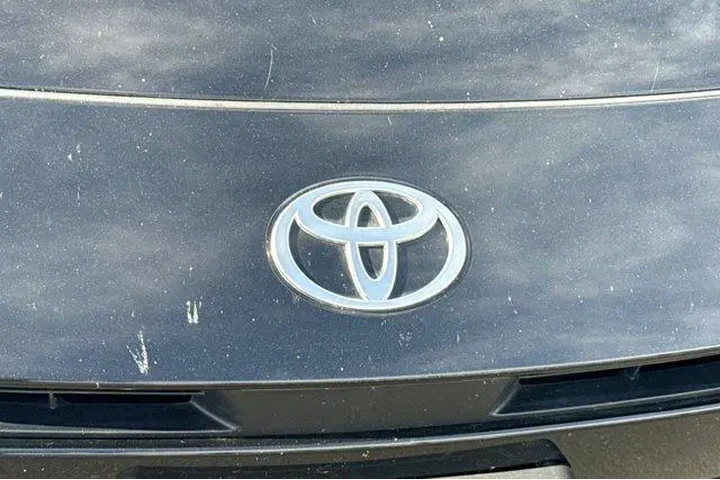 $24943 : Toyota Camry 2025 SE 4dr Sed image 8