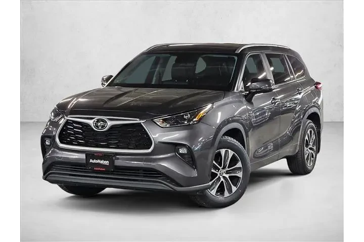 $36995 : Toyota Highlander 2023 AWD X image 1