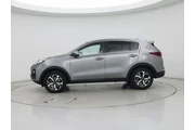 $15998 : Kia Sportage 2020 AWD LX 4dr thumbnail