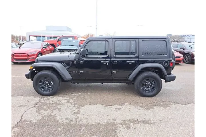 $31272 : Jeep Wrangler 2023 4x4 Sport image 2