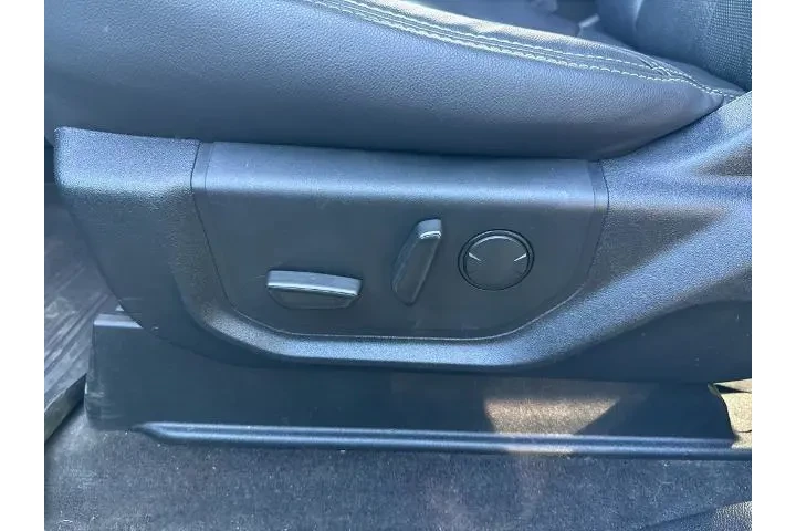 $26890 : Ford F-150 2019 4x4 Lariat 4 image 8