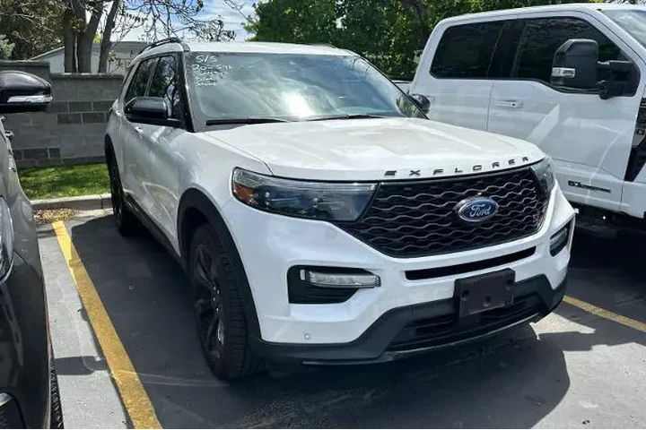$32995 : Ford Explorer 2020 AWD ST 4d image 3