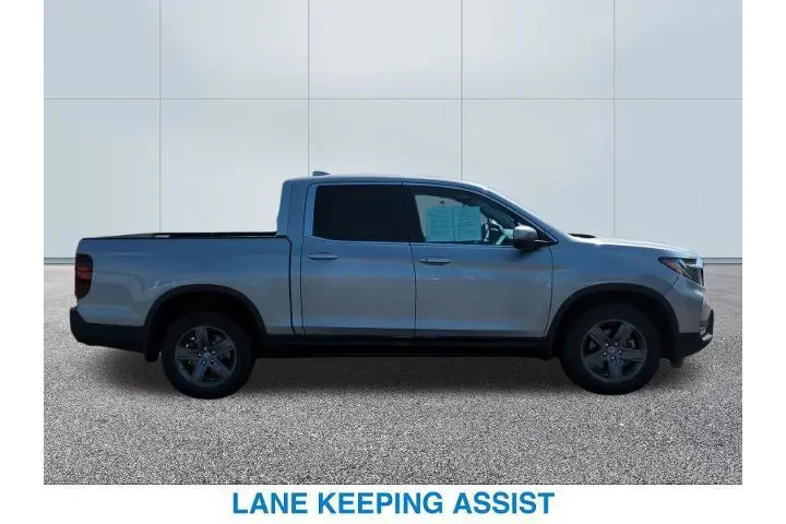 $30575 : Honda Ridgeline 2023 AWD RTL image 6