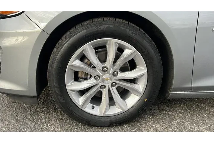 $20984 : Chevrolet Malibu 2024 LT 4dr image 10