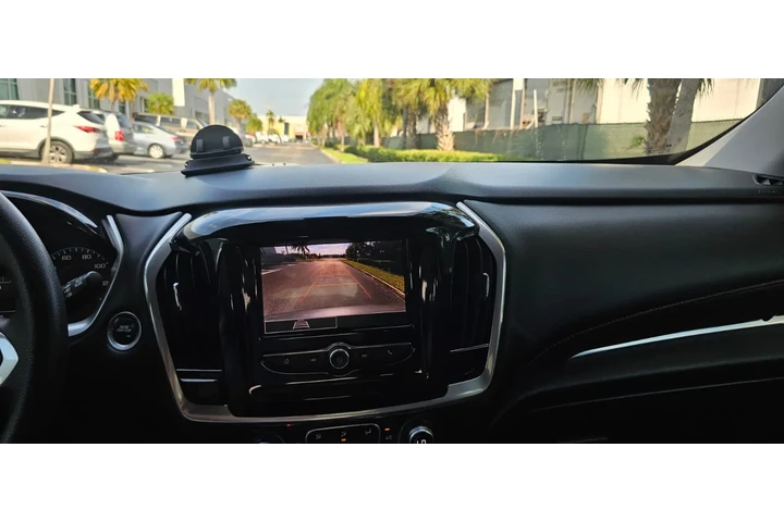 $14500 : Chevrolet Traverse LS image 6