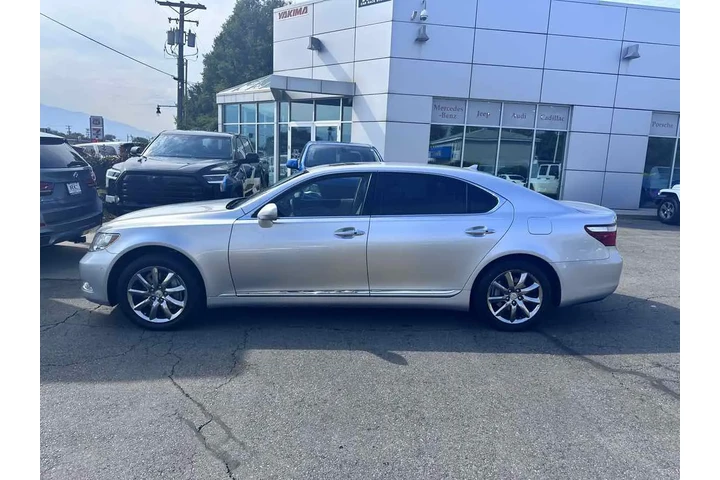 $6710 : 2007 LS 460 LWB image 9