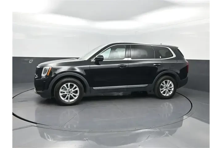 $23488 : Kia Telluride 2022 AWD LX 4d image 2