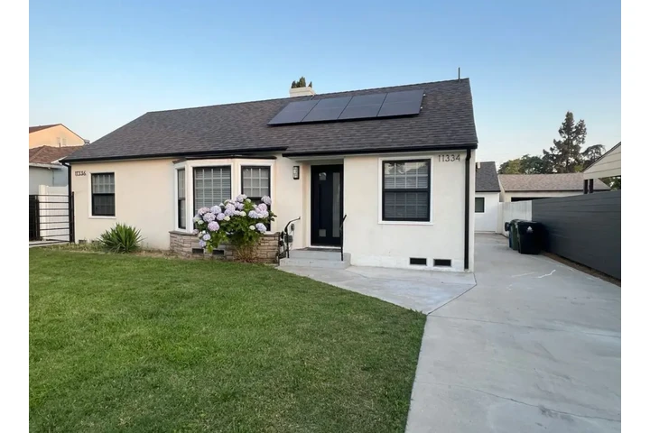 $2500 : 3Bed/2Bad House in Los Angeles image 1