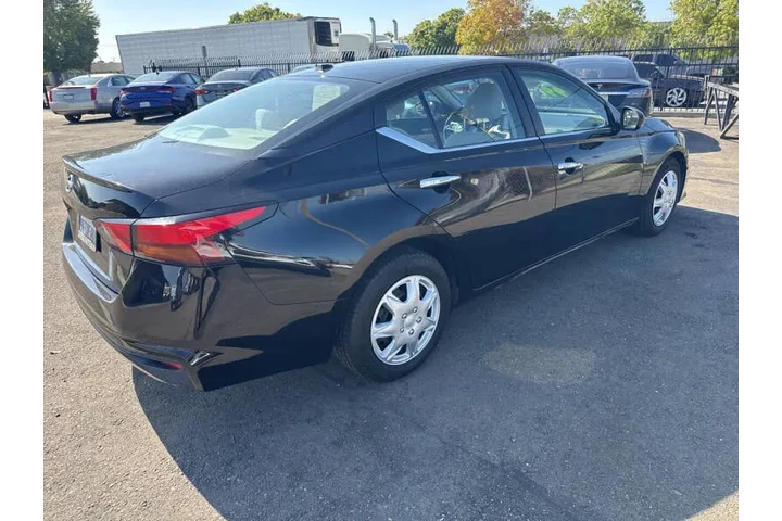 $10999 : 2020 Altima 2.5 S image 5