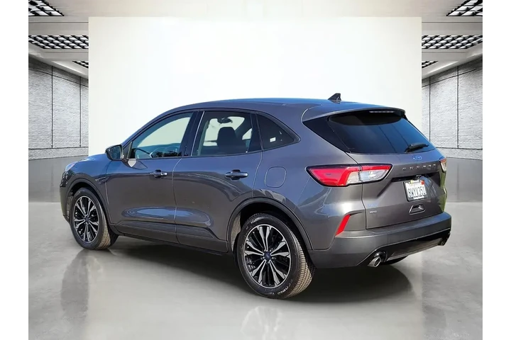 $17999 : Ford Escape 2021 SE 4dr SUV image 9