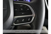 $22749 : Chrysler Pacifica 2023 Touri thumbnail