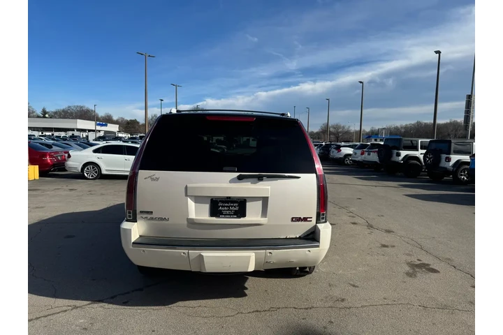 $4980 : 2011 GMC Yukon AWD 4dr 1500 D image 3