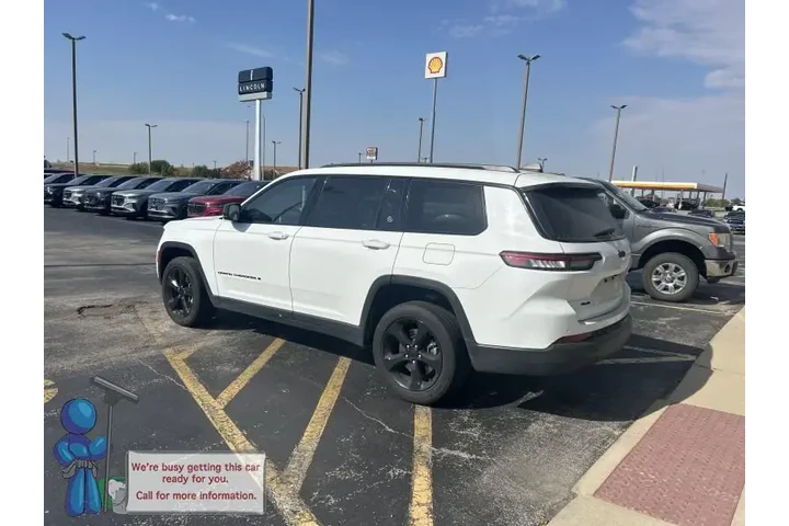 $27962 : Jeep Grand Cherokee L 2023 4 image 2