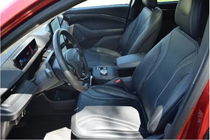 $29750 : Ford Mustang Mach-E 2023 AWD image 9