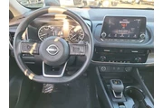 $22900 : Nissan Rogue 2023 SV 4dr Cro thumbnail
