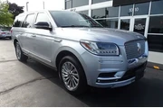 $32999 : 2020 Navigator L thumbnail