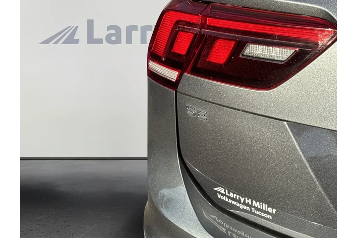 Volkswagen Tiguan 2022 SE 4d image 6