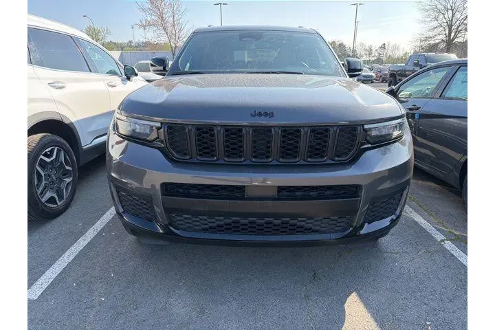 $29949 : Jeep Grand Cherokee L 2024 4 image 2