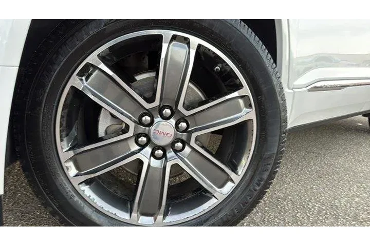 $19854 : GMC Acadia 2019 Denali 4dr S image 9