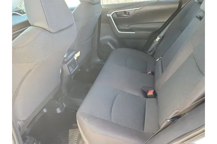 $29995 : Toyota RAV4 2024 AWD LE 4dr image 9