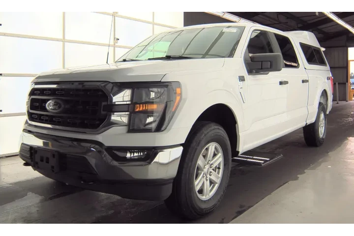 $32297 : Ford F-150 2023 4x4 XLT 4dr image 1