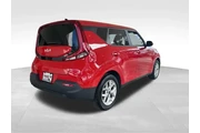 $8951 : Kia Soul 2022 S 4dr Crossove thumbnail
