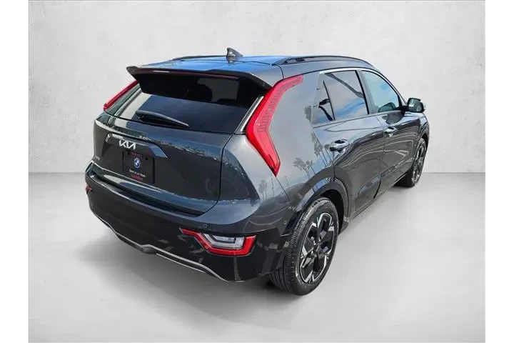 $26790 : Kia Niro EV 2023 Wave 4dr Cr image 1
