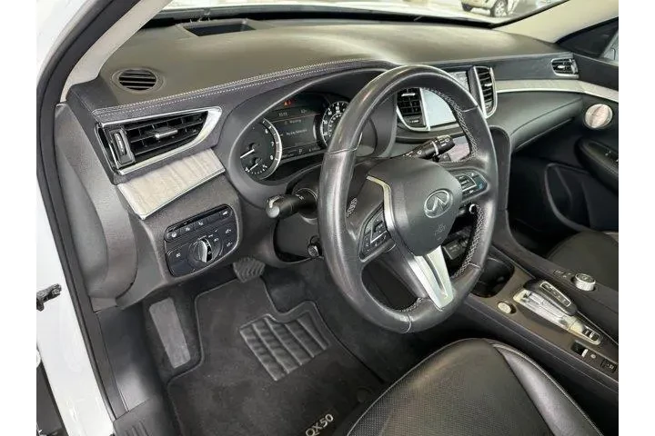 $34398 : INFINITI QX50 2023 AWD Senso image 4