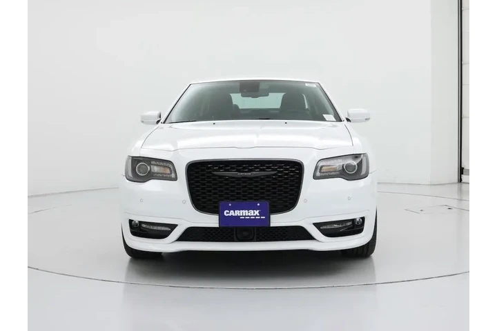$27998 : Chrysler 300 2022 Touring L image 5