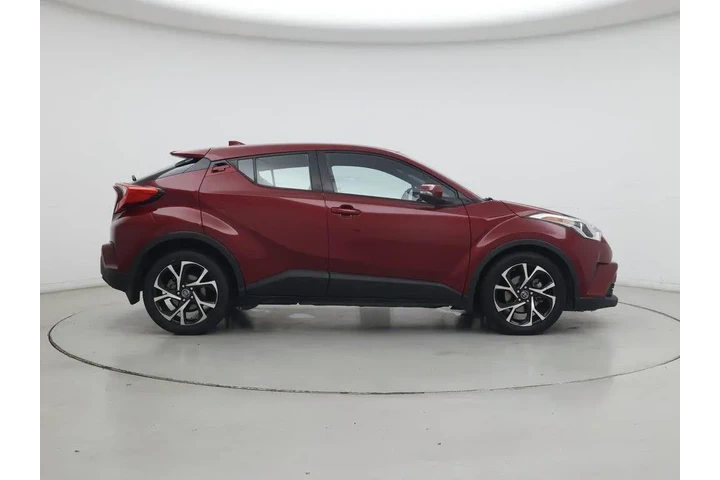 $16998 : Toyota C-HR 2018 XLE 4dr Cro image 7