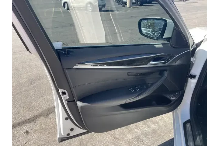 $24888 : BMW 5 Series 2021 530e 4dr S image 10