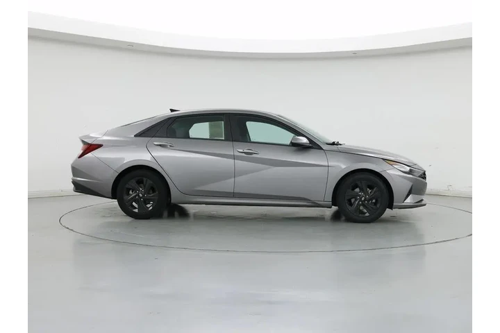 $20998 : Hyundai ELANTRA 2023 SEL 4dr image 7