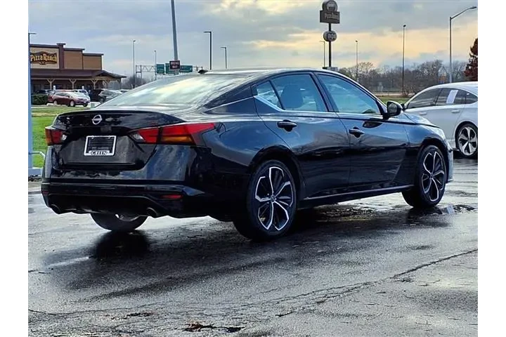 $21750 : Nissan Altima 2023 2.5 SR 4d image 2