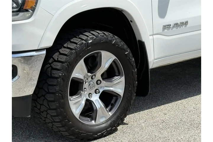 $22991 : Ram 1500 2020 4x4 Laramie 4d image 9