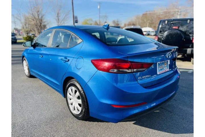 $7995 : 2017 Elantra SE image 10