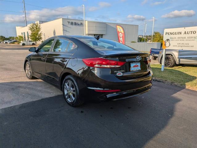 $9990 : 2017 Elantra Value Edition image 4