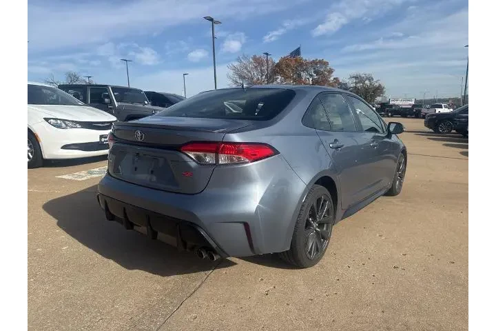$21795 : Toyota Corolla 2024 SE 4dr S image 3