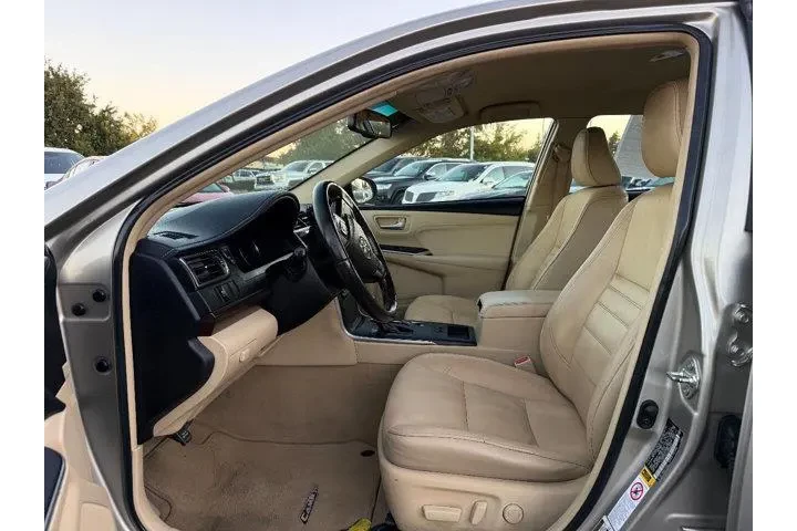 $19742 : Toyota Camry 2016 SE 4dr Sed image 10