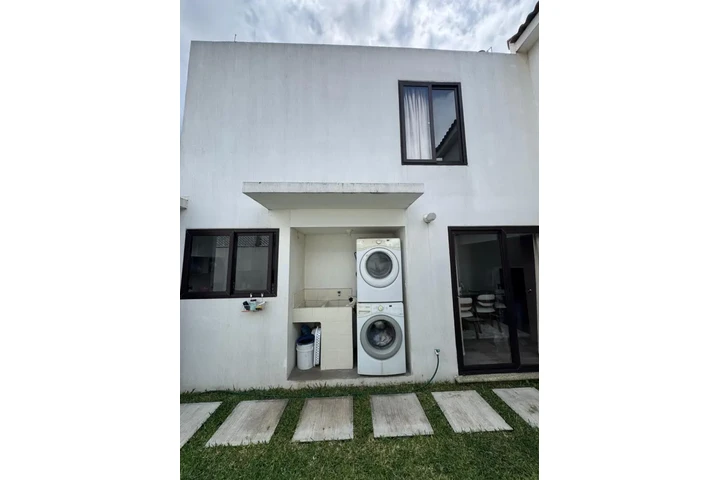$1 : Casa en Venta en Villa Nueva image 6