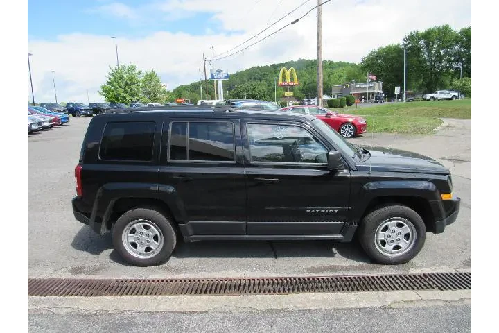 Jeep Patriot 2015 4x4 Sport image 5