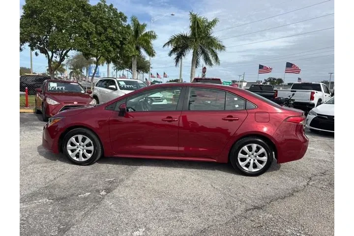 $18988 : Toyota Corolla 2025 LE 4dr S image 6