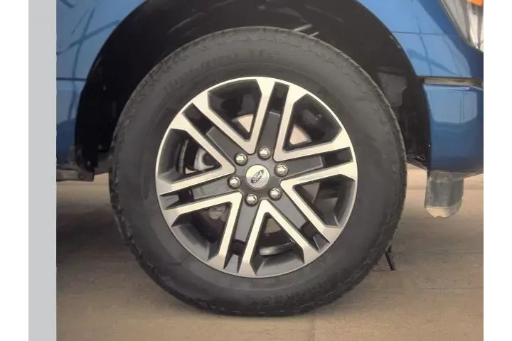 $35999 : Ford F-150 2023 4x4 Lariat 4 image 10