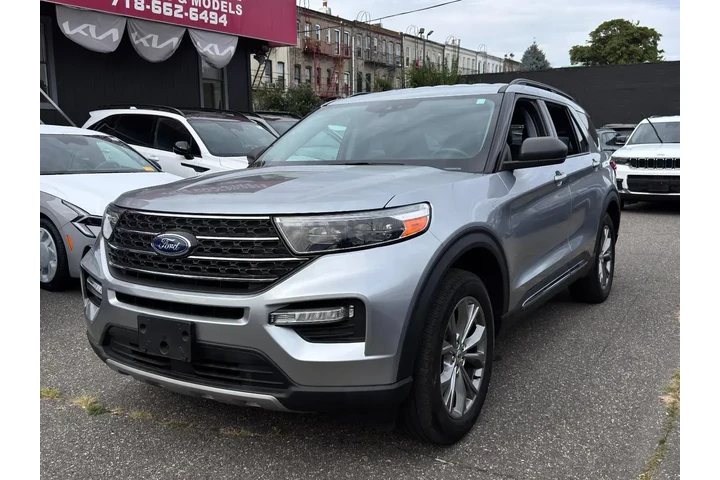 $26477 : Ford Explorer 2022 AWD XLT 4 image 1