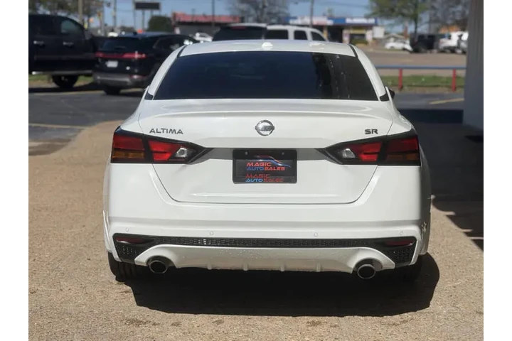 $17999 : 2020 Altima 2.5 SR image 8