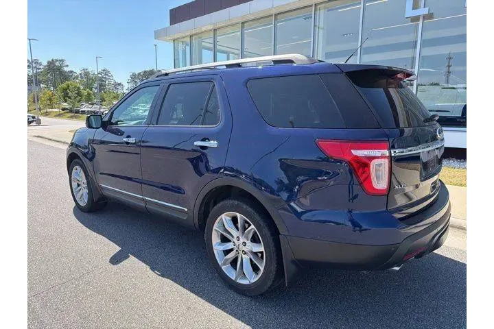 $10371 : Ford Explorer 2011 AWD Limit image 2