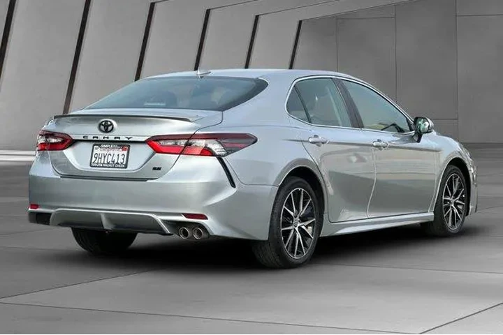 $26000 : Toyota Camry 2024 SE 4dr Sed image 4