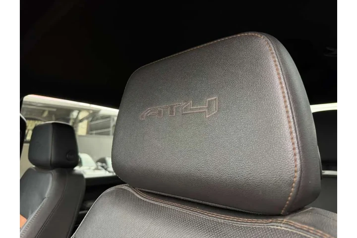 2022 GMC Sierra 2500HD AT4 Cr image 8