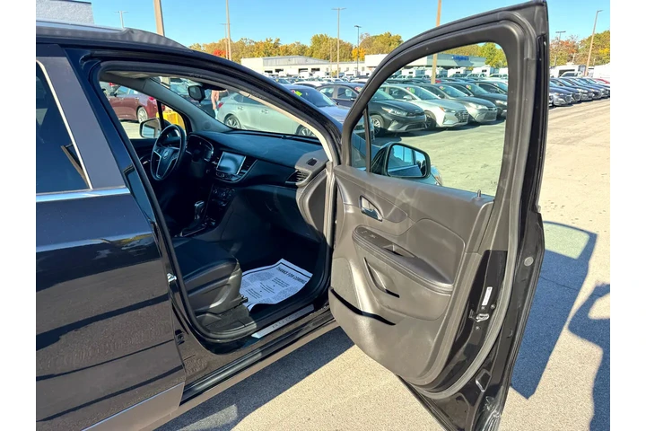 $11980 : 2019 Encore FWD 4dr Preferred image 10