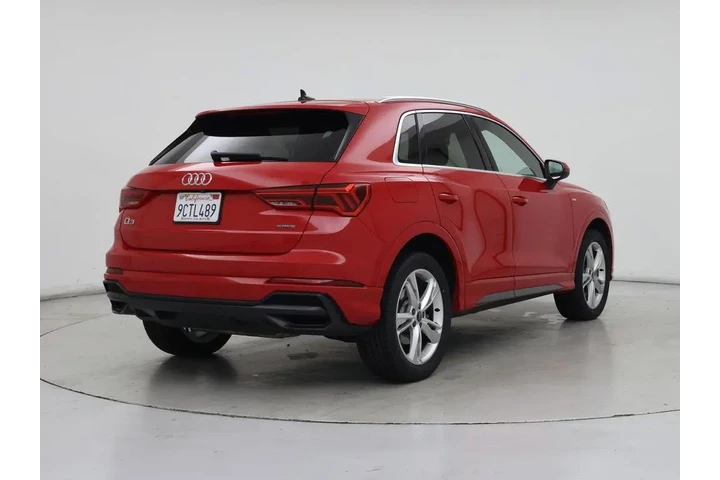 $21998 : Audi Q3 2022 AWD quattro S l image 8